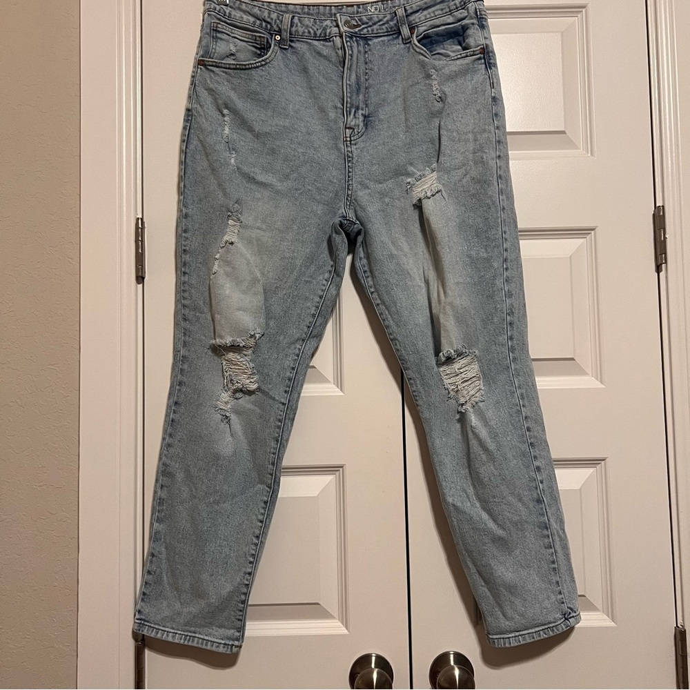 No Boundaries Light Blue Distressed Denim Jeans